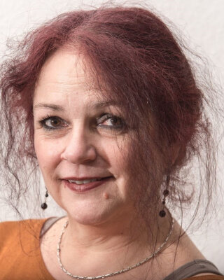 Susanne Renk, Ausbildung zur Logopädin in...